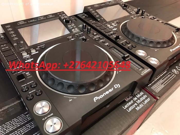 2x Pioneer CDJ-2000NXS2 +  1x DJM-900NXS2 mixer = 2500 EUR